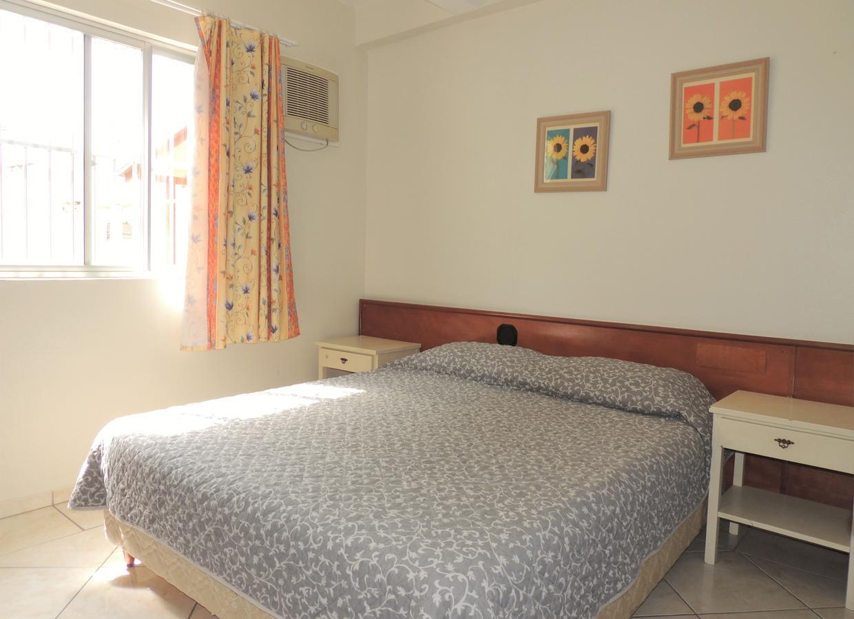 Residencial Kelly Cristina Apartment Bombinhas Ngoại thất bức ảnh