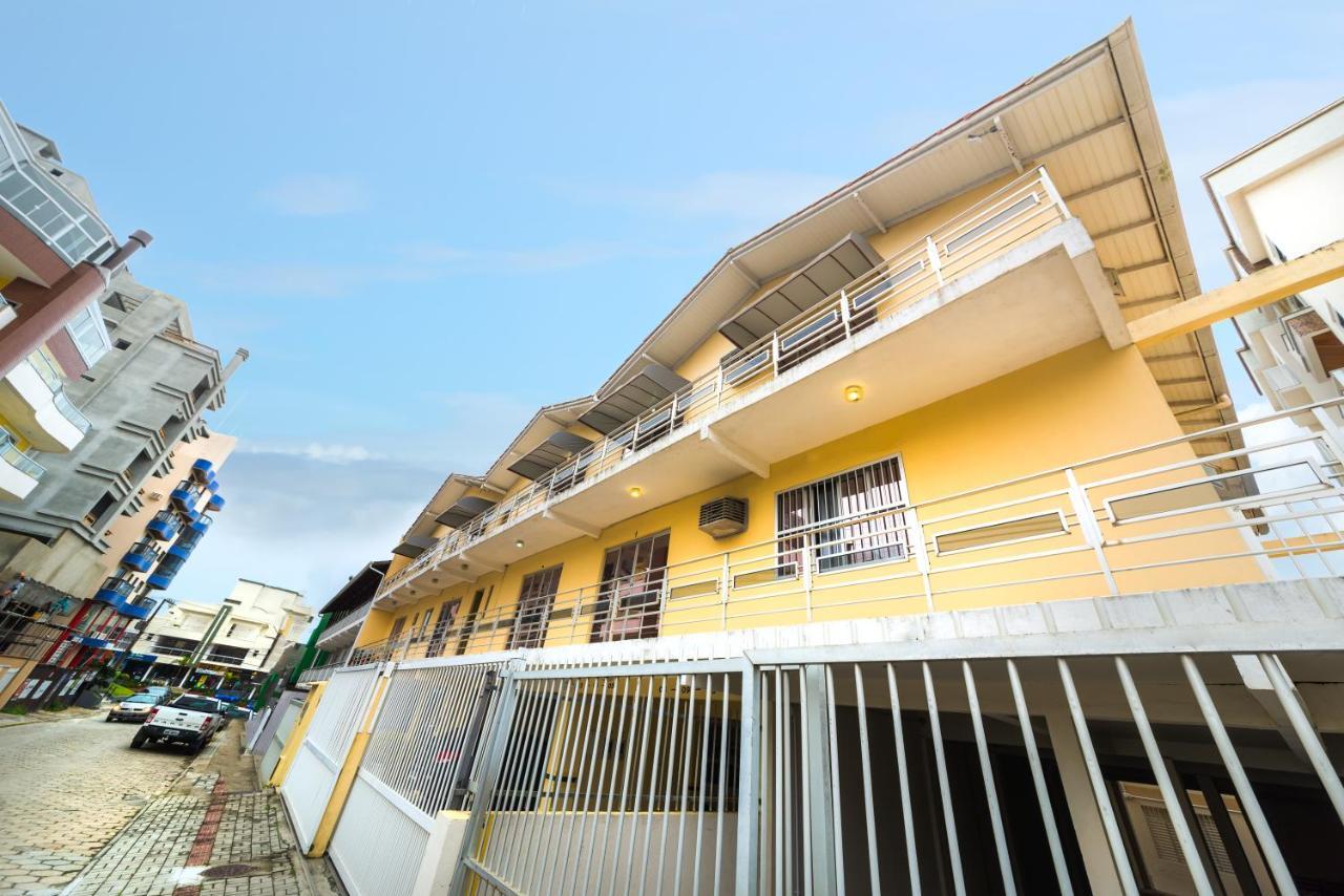Residencial Kelly Cristina Apartment Bombinhas Ngoại thất bức ảnh